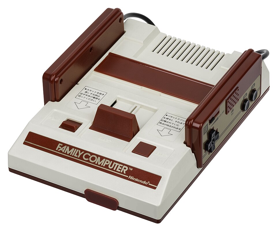 任天堂 ファミリーコンピュータ本体（HVC-001）